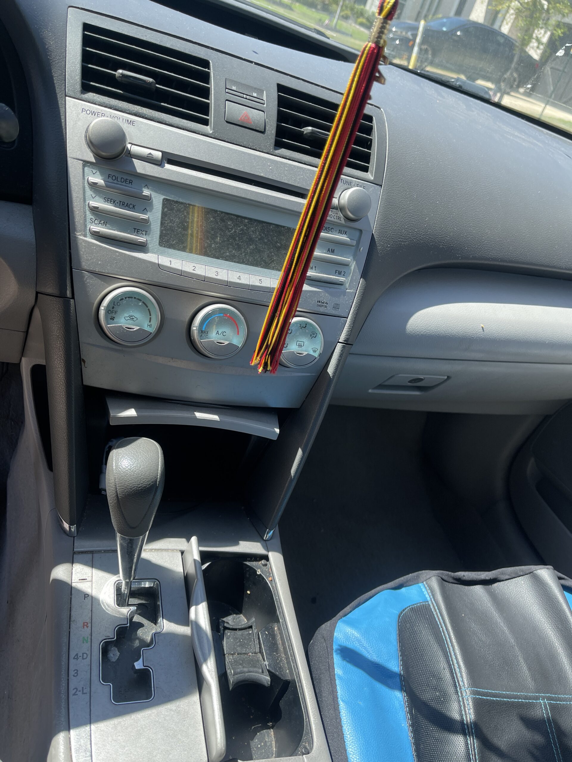 2007 Gret Toyota Camry Center Console - Dirty