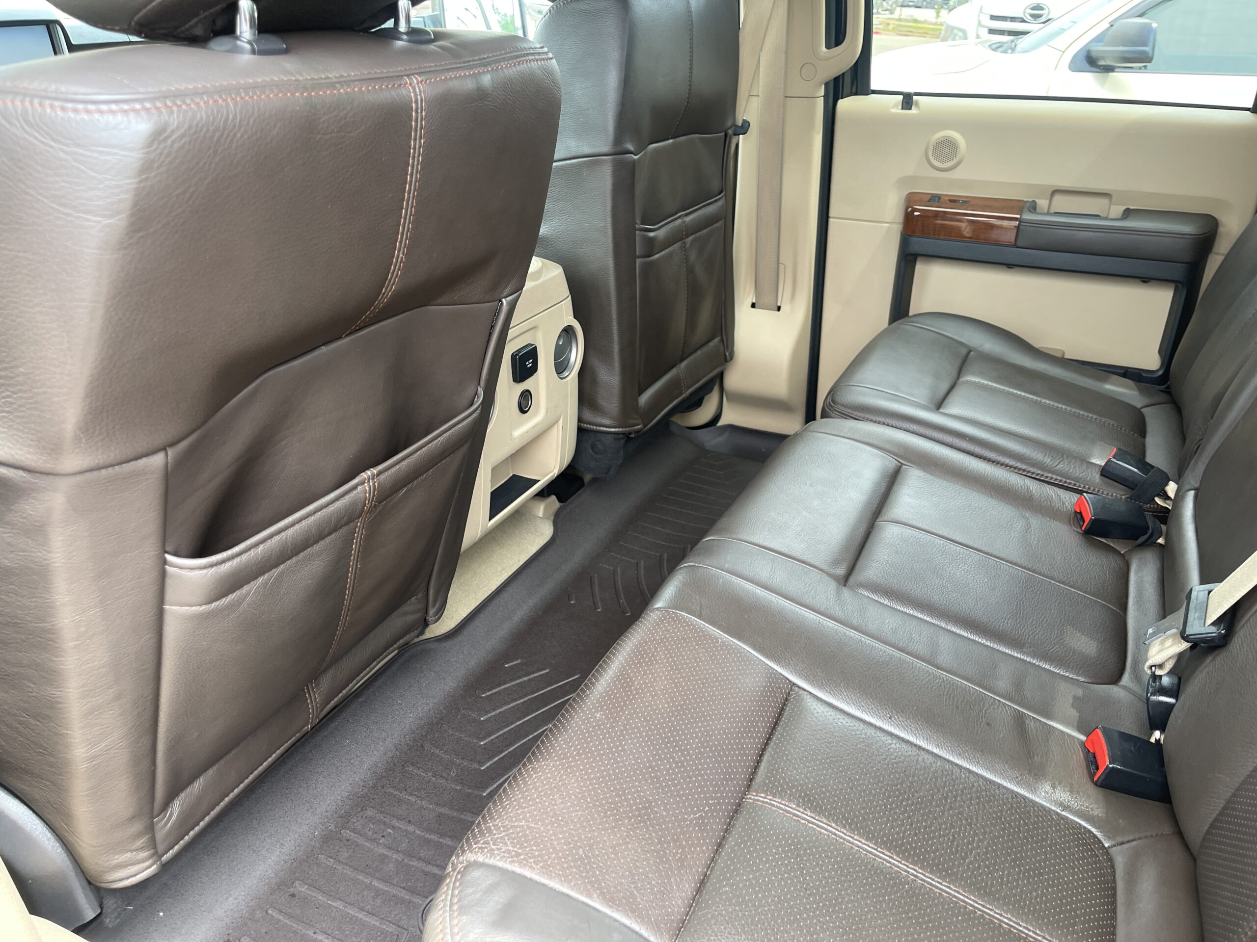 2016 Ford F-350 Super Duty Backseat - Cleaned
